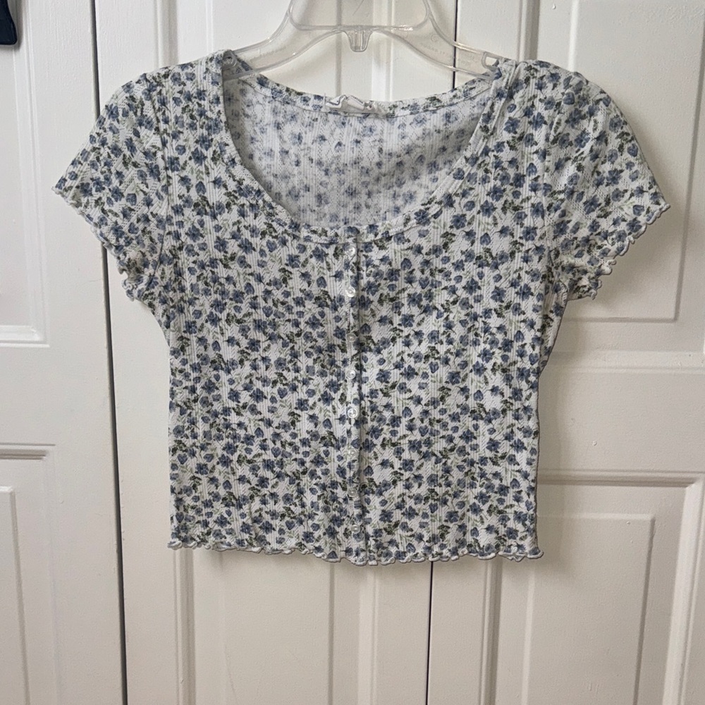 Floral Ribbed Button-Front Crop Top - Blue/White